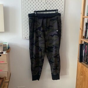 Nike Dri-Fit Camouflage Joggers